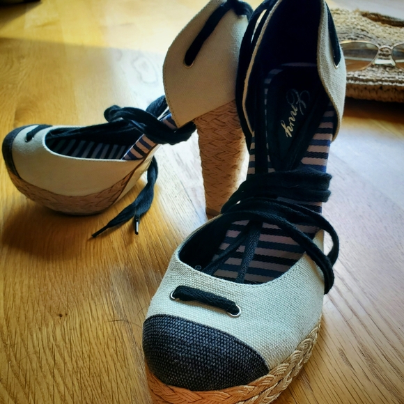 Modcloth Sz 9 Nautical Espadrille Platform Sandals - Picture 2 of 7